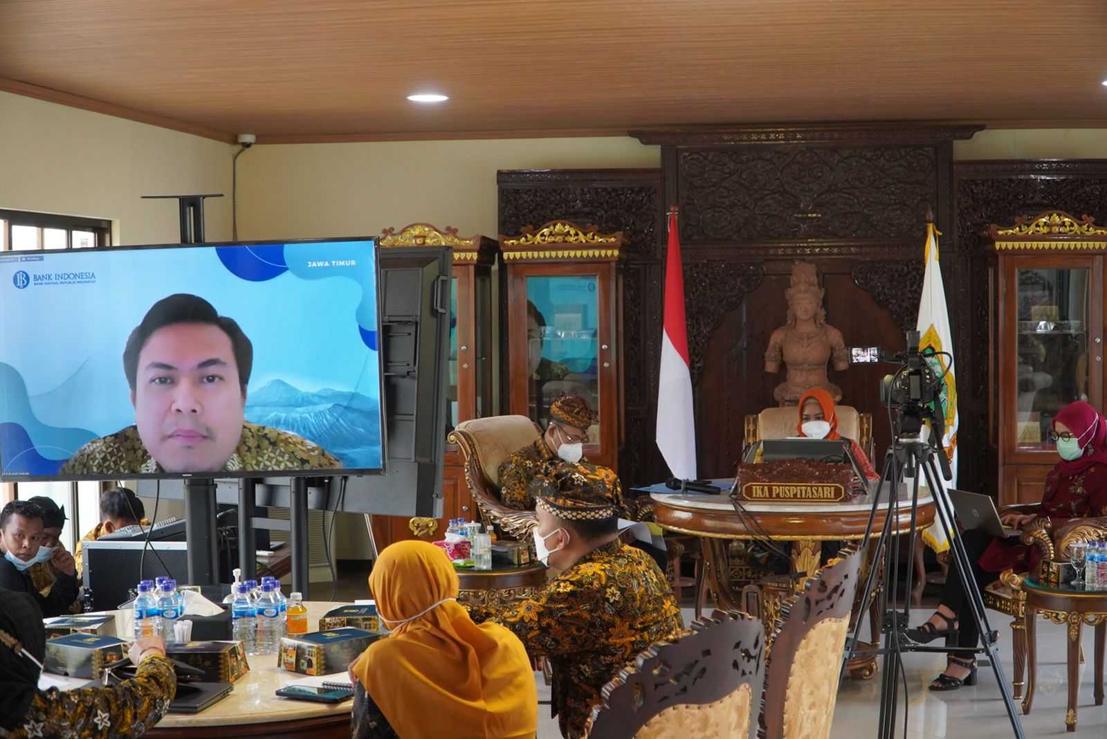 gambar utama