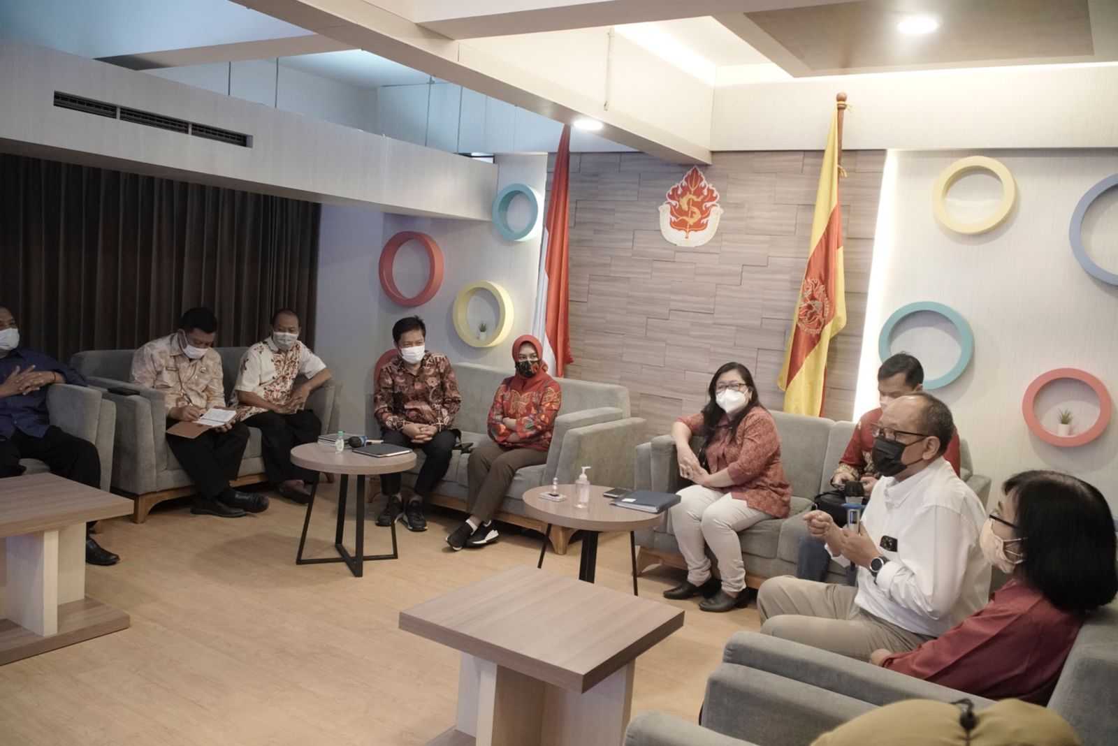 gambar utama