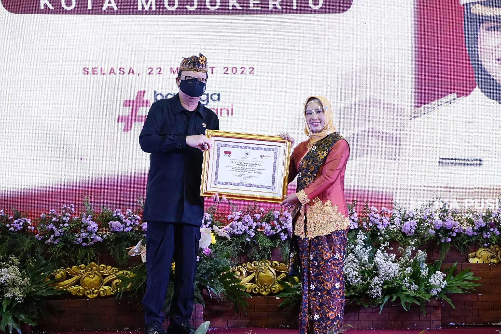 gambar utama