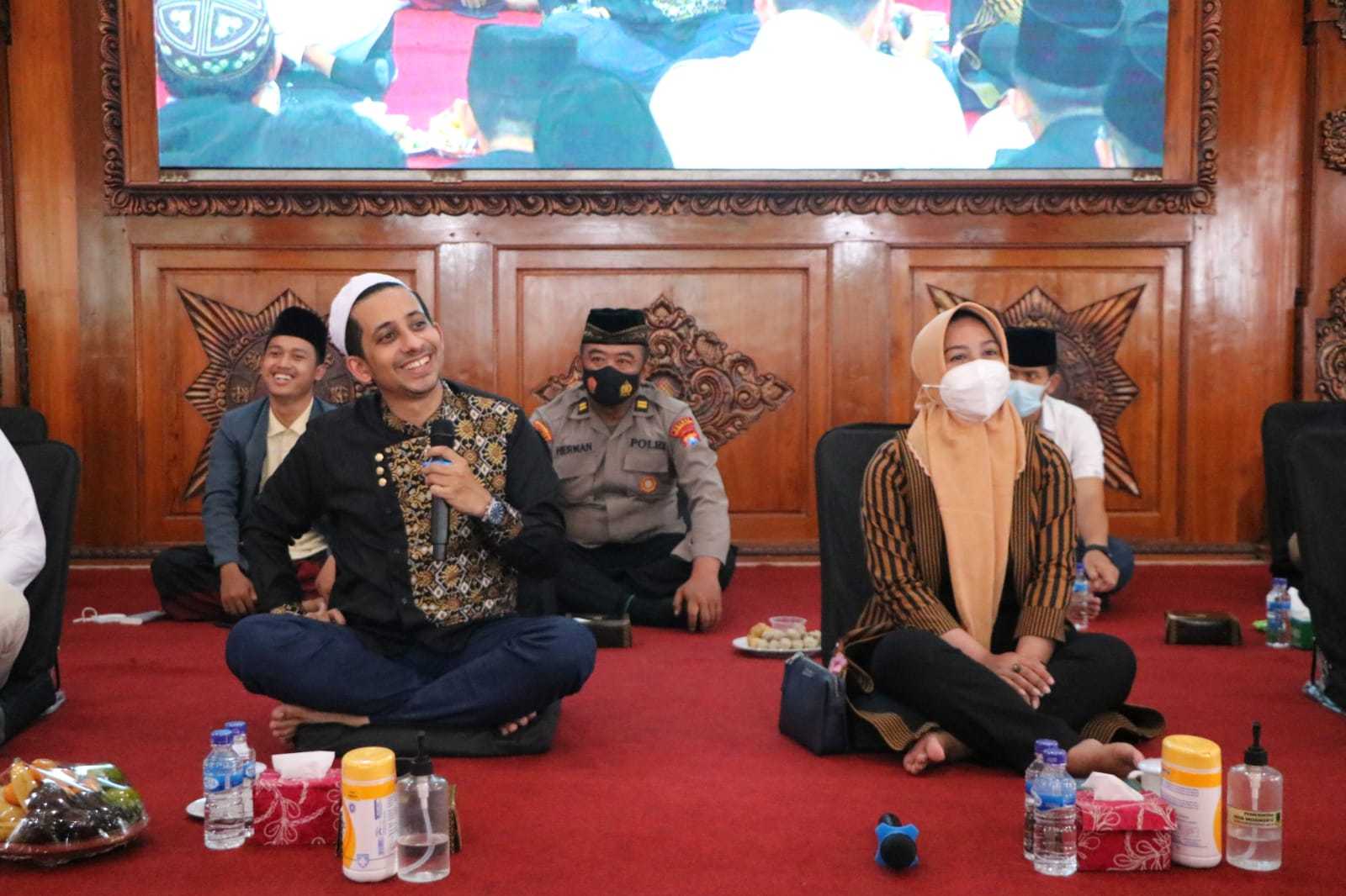 gambar utama