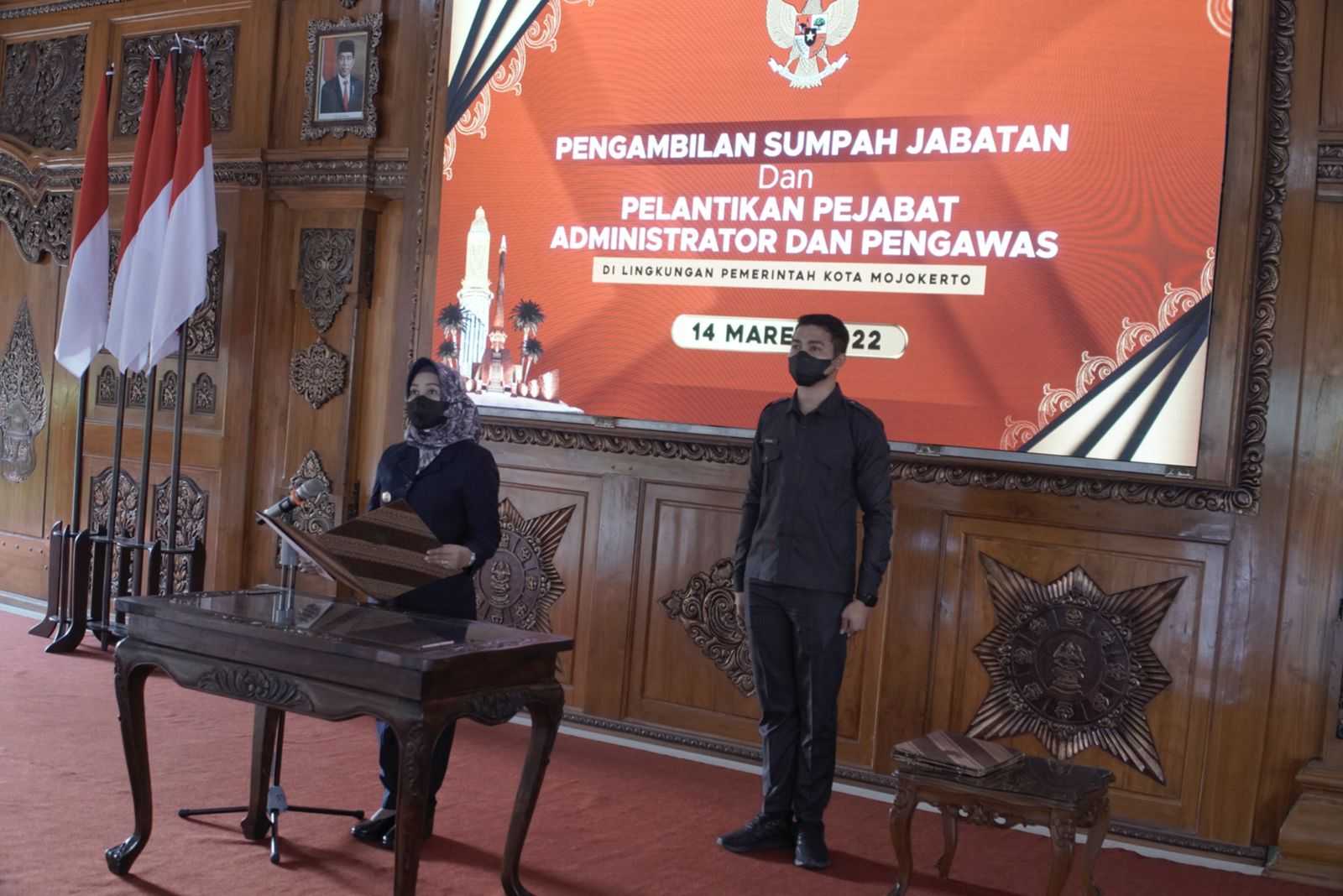 gambar utama
