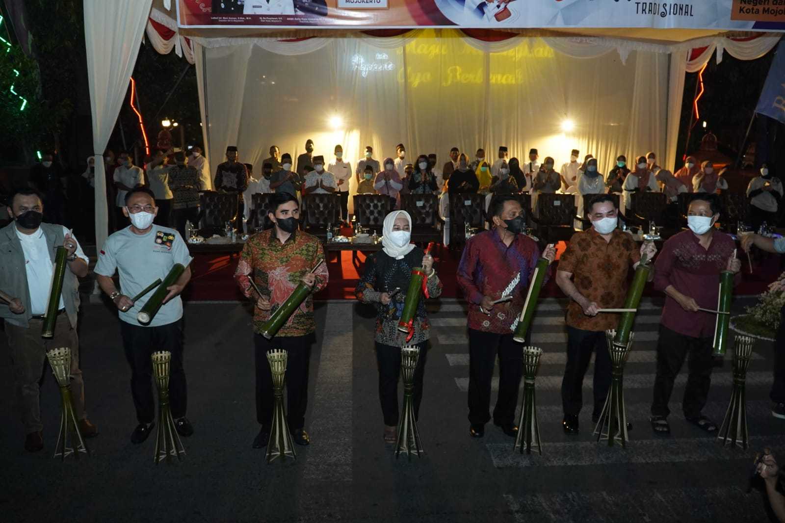 gambar utama