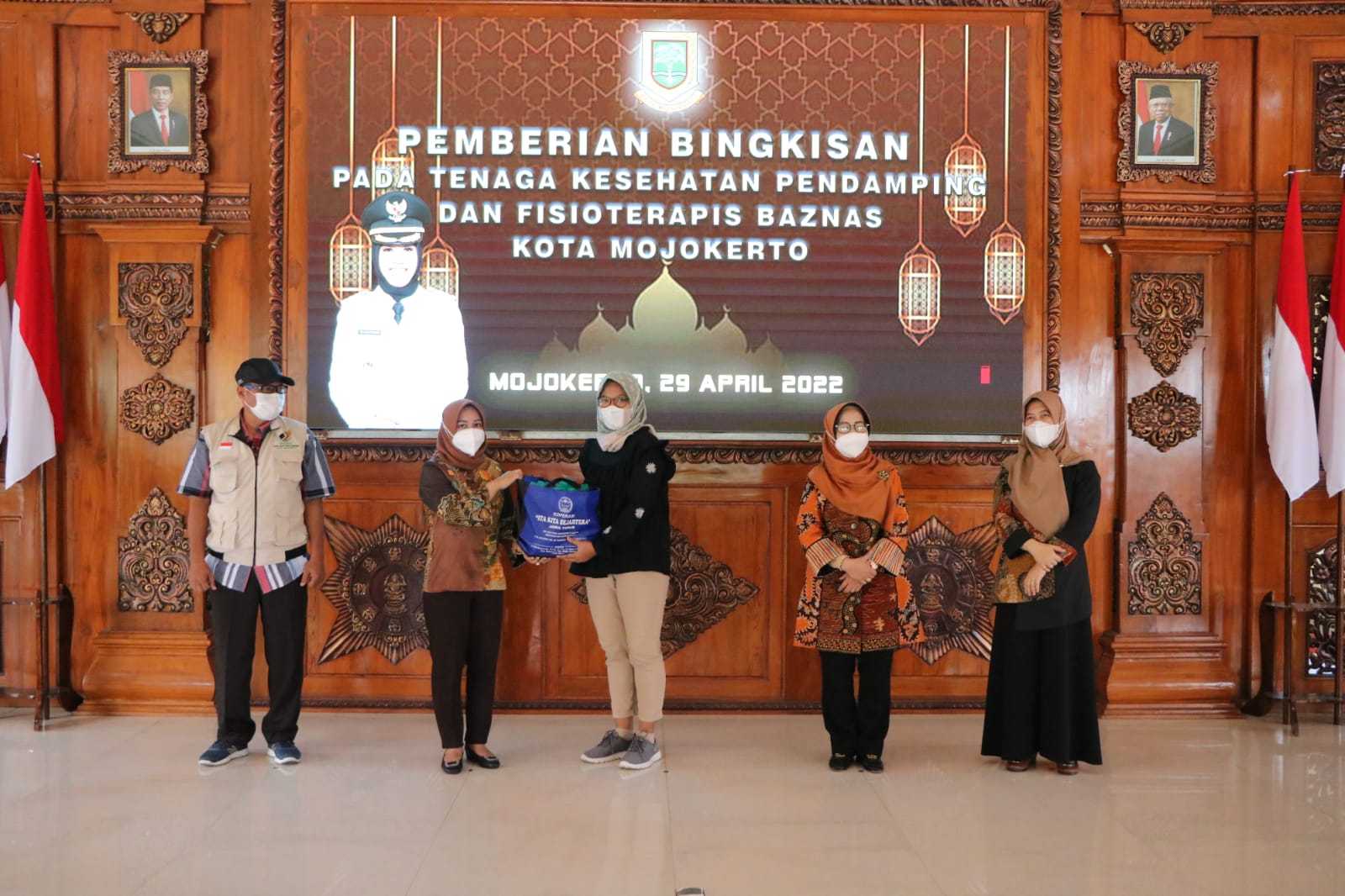 gambar utama