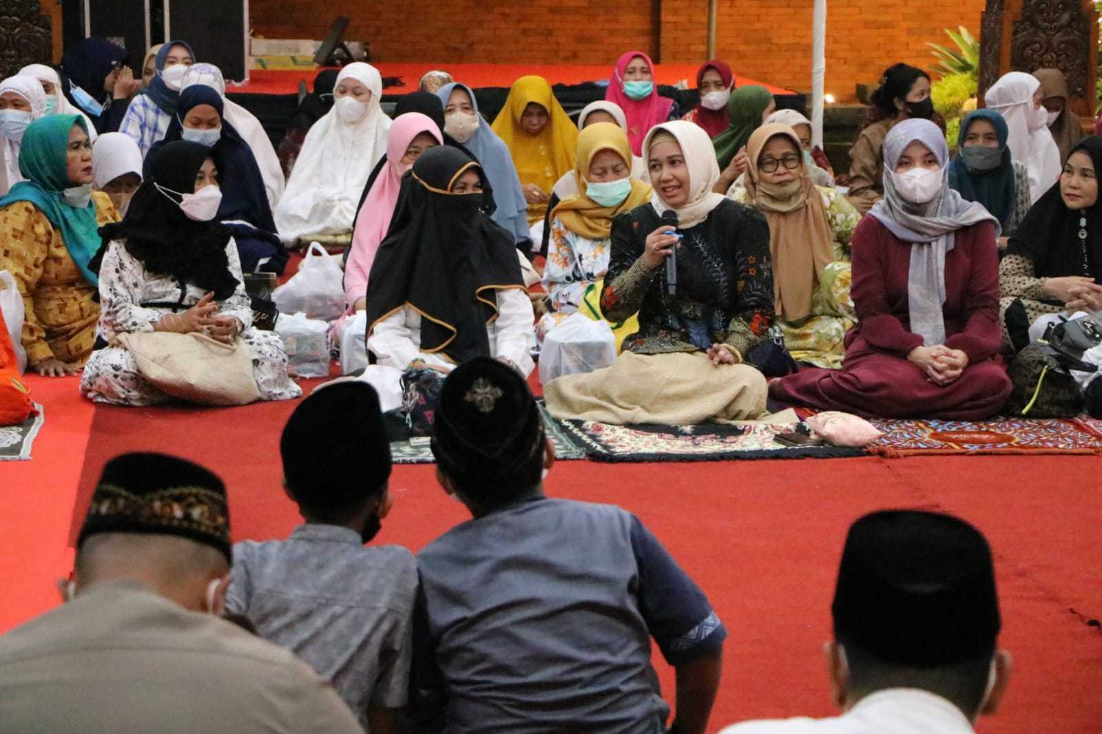 gambar utama