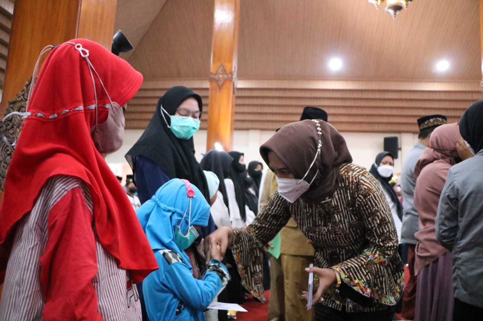 gambar utama