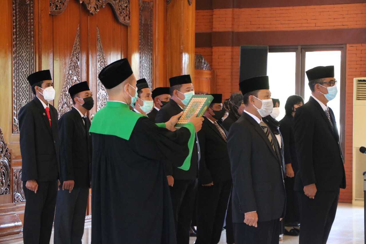 gambar utama