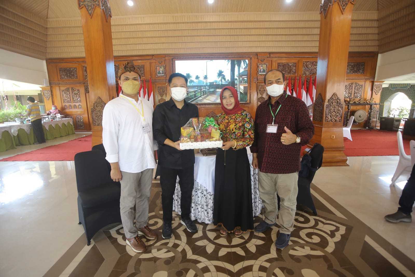 gambar utama