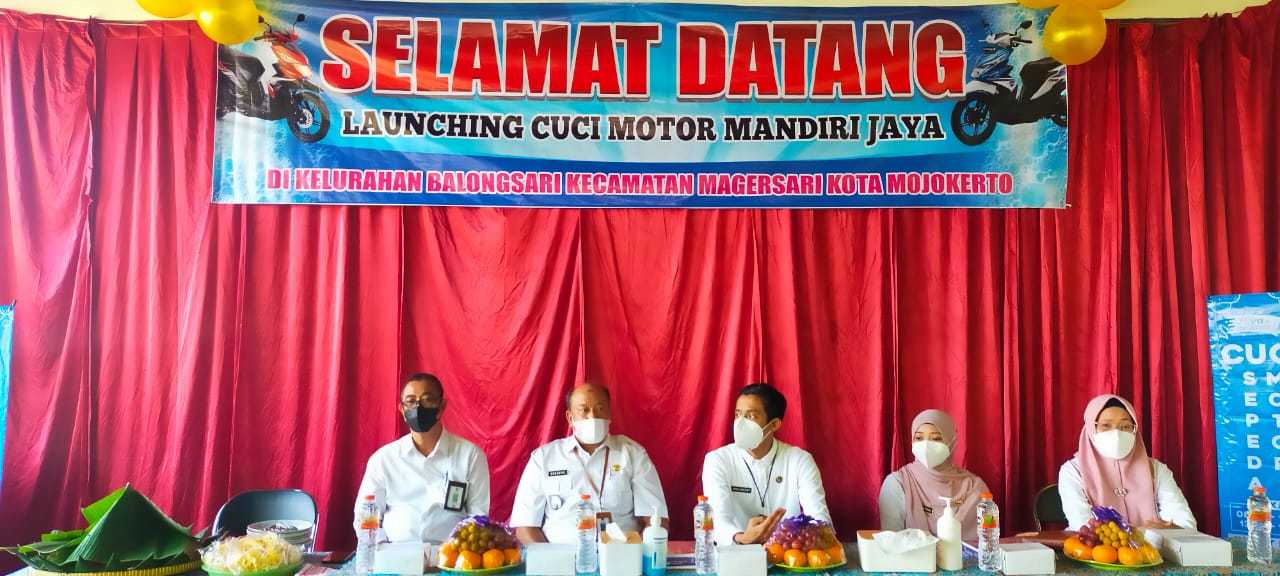 Gema Media | Camat Magersari Launching Usaha Cuci Motor Posyandu ...