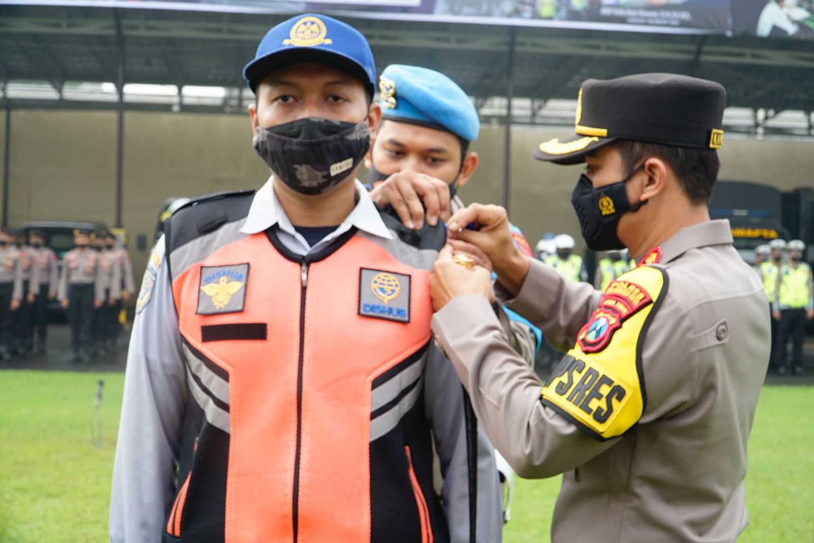 gambar utama