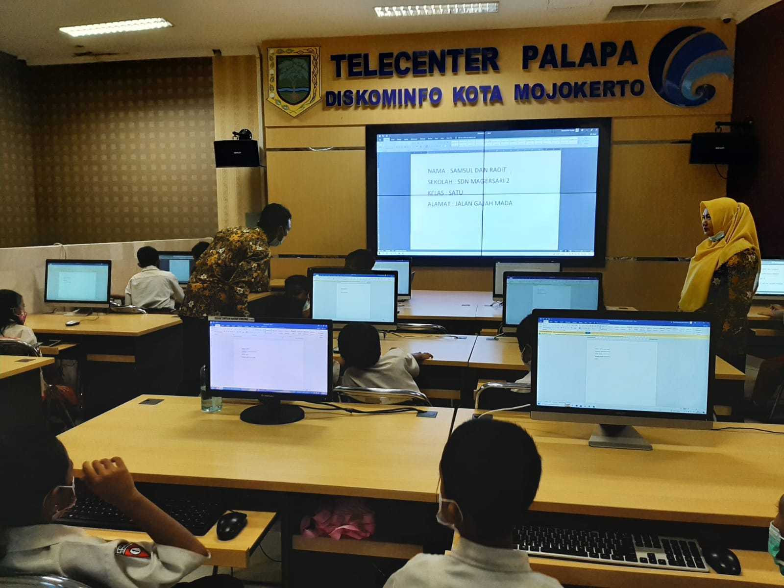 gambar utama