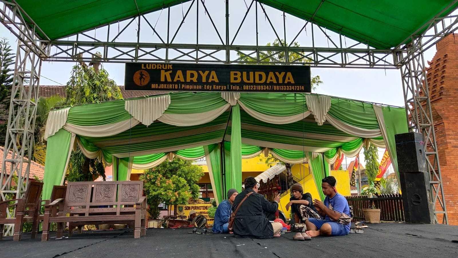 gambar utama