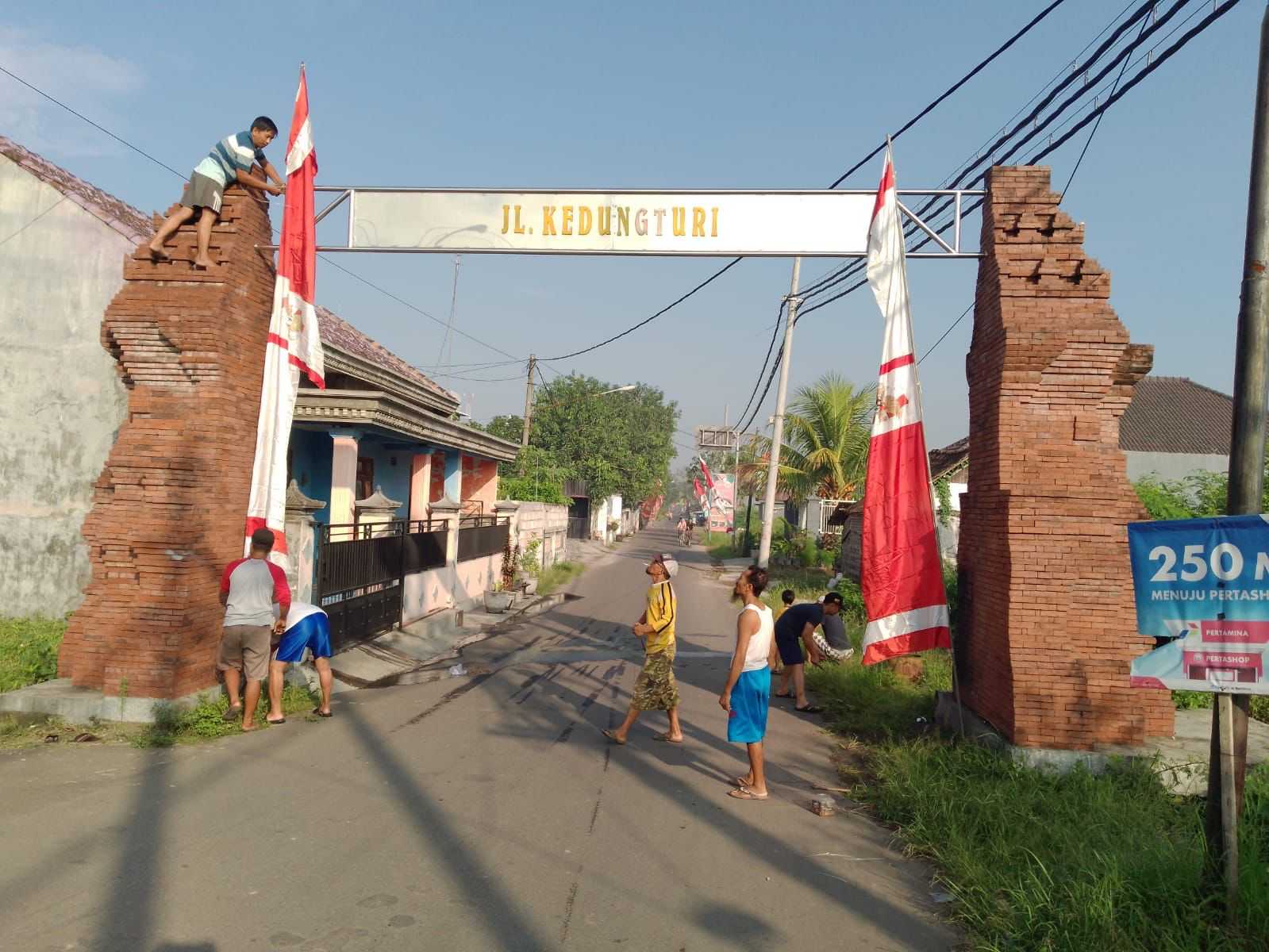 gambar utama