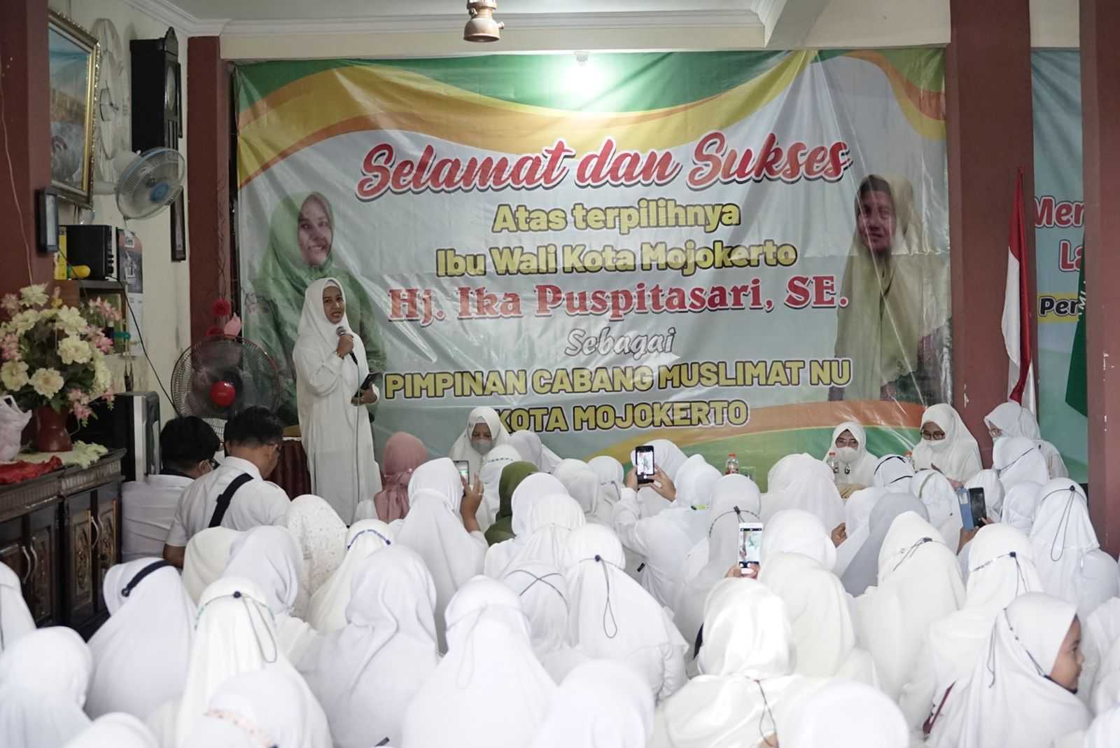 gambar utama