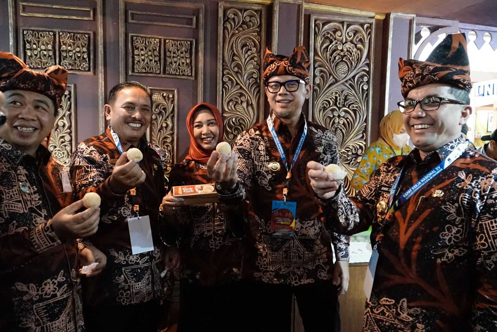 gambar utama