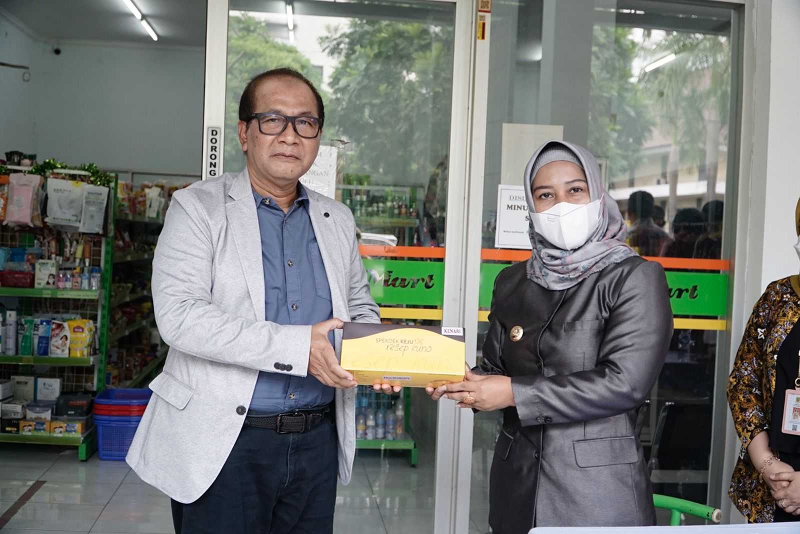gambar utama