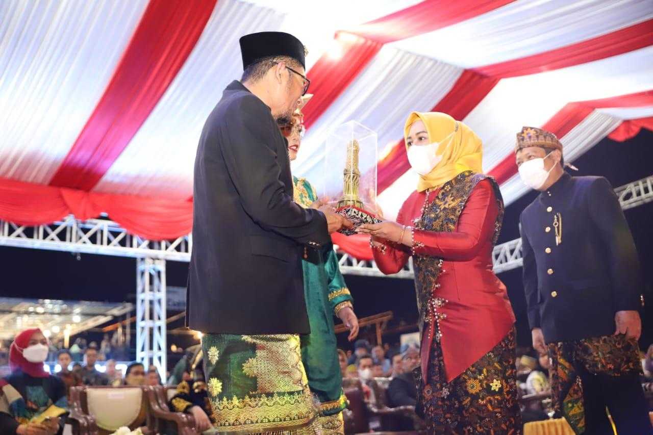 gambar utama