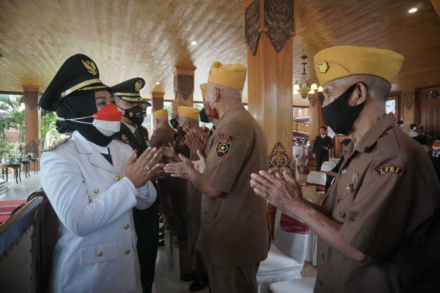 gambar utama