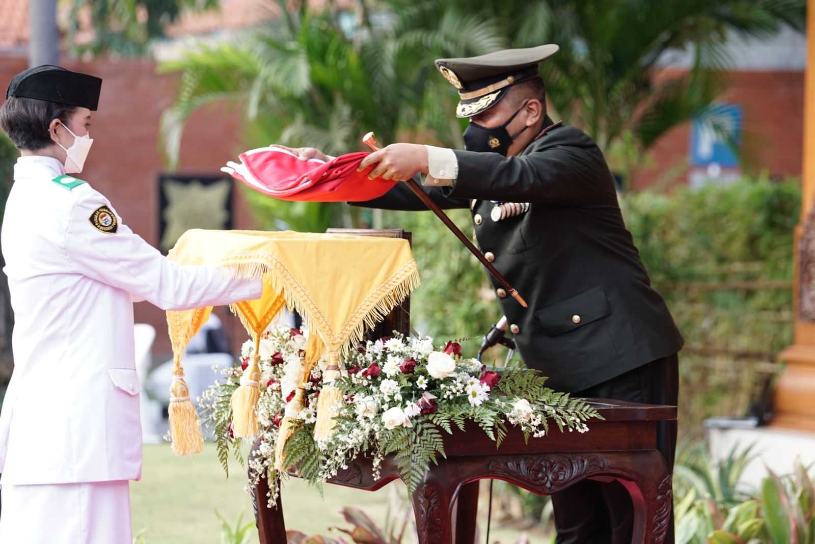gambar utama