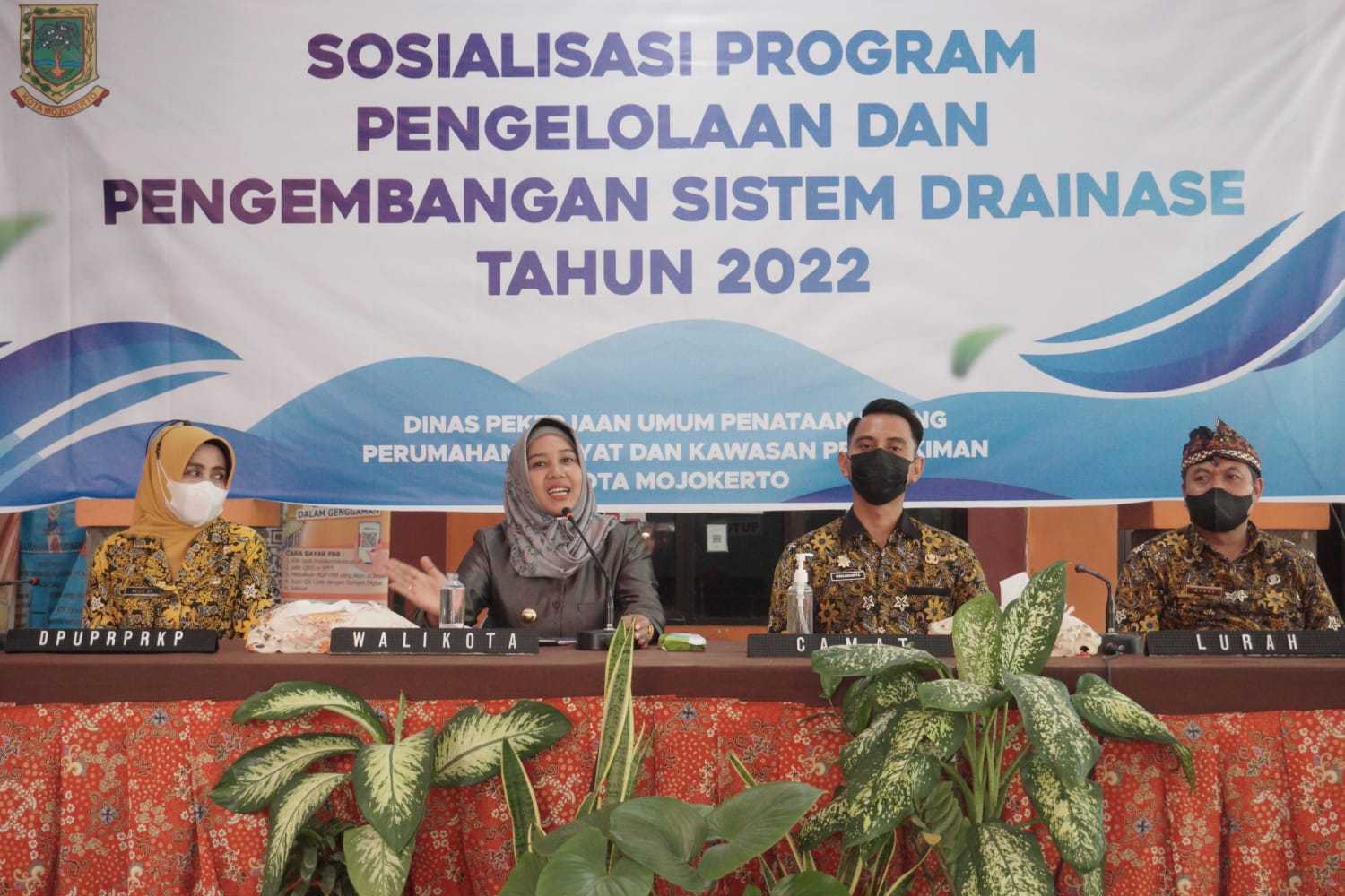 gambar utama