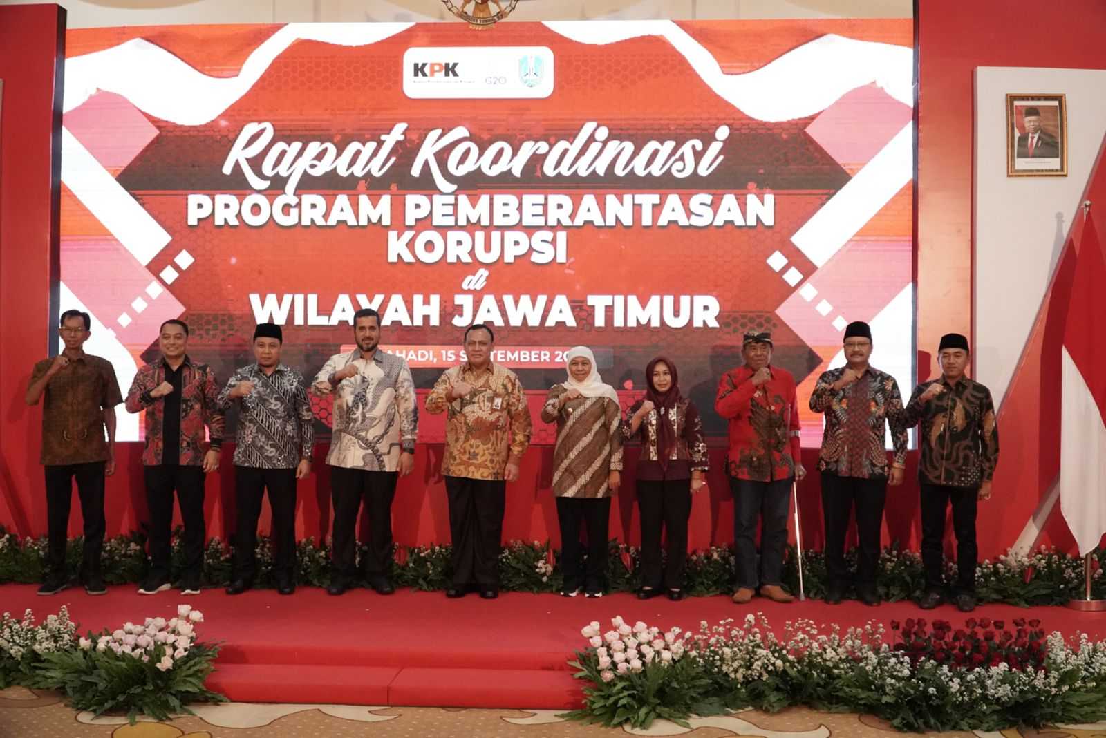 gambar utama