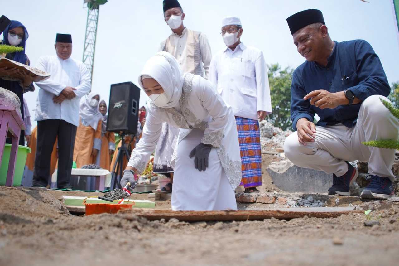 gambar utama