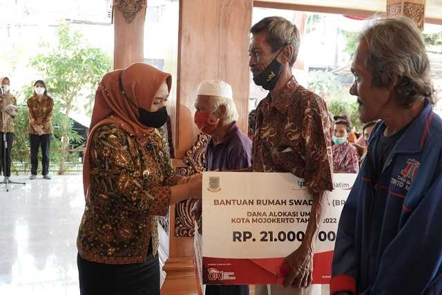 gambar utama