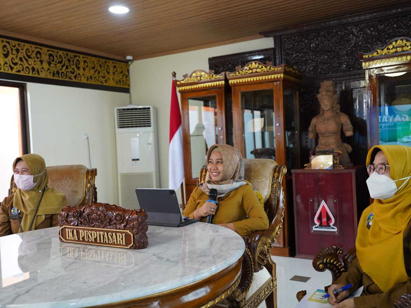 gambar utama