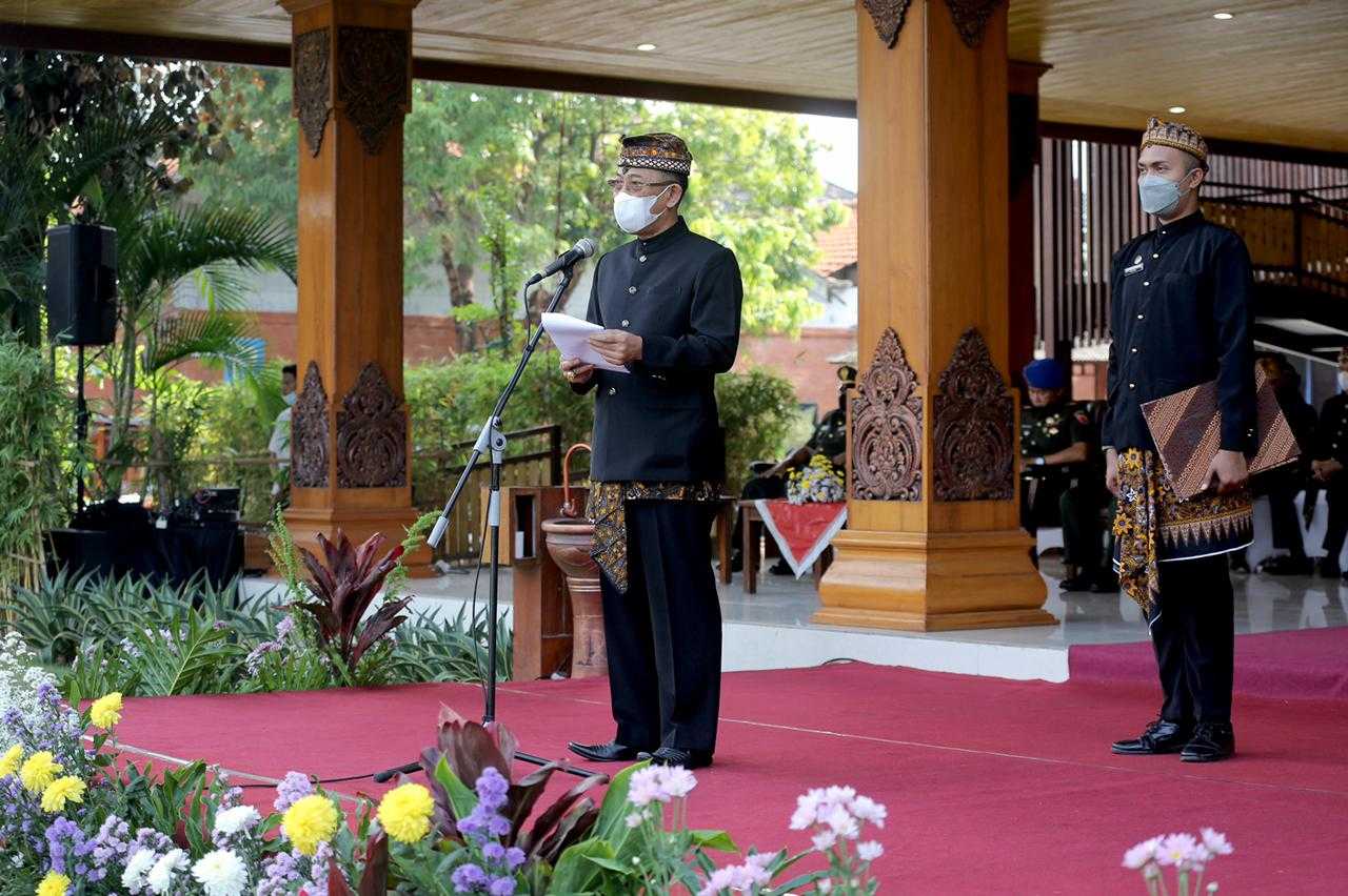 gambar utama