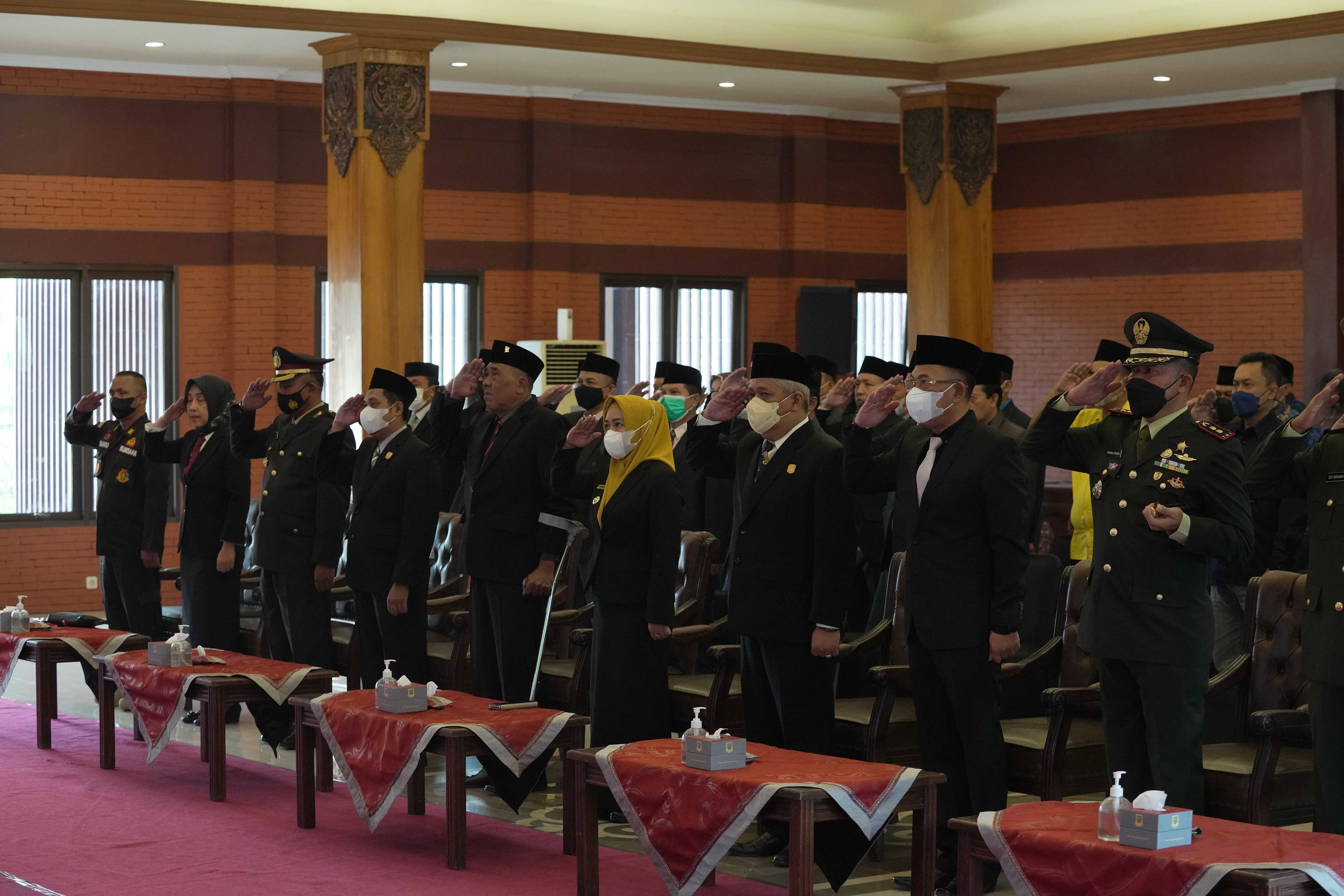 gambar utama
