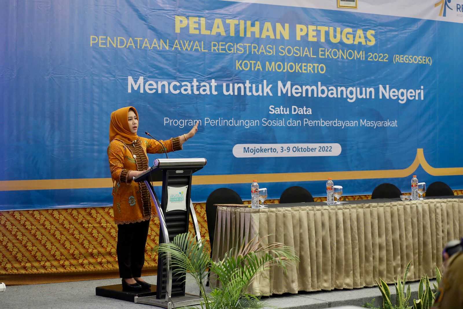 gambar utama