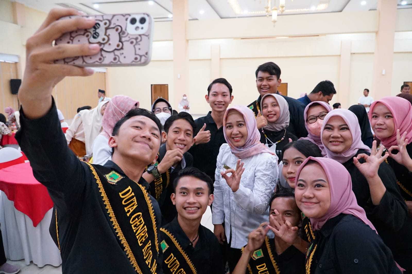 gambar utama
