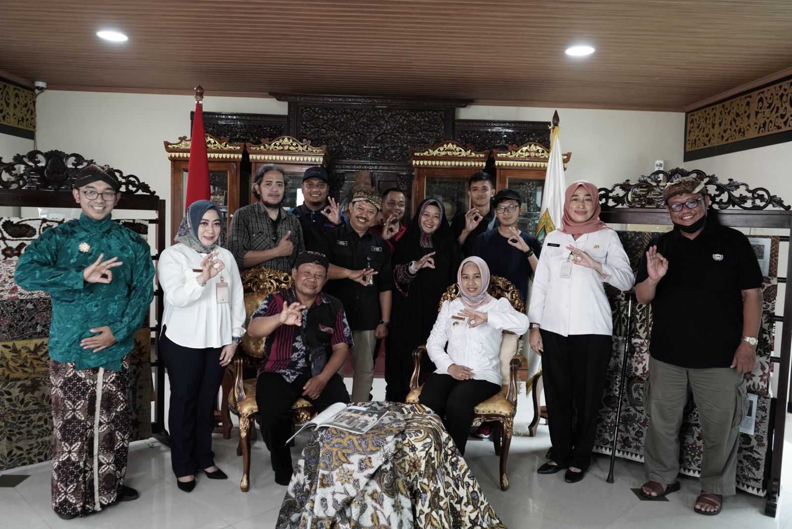 gambar utama