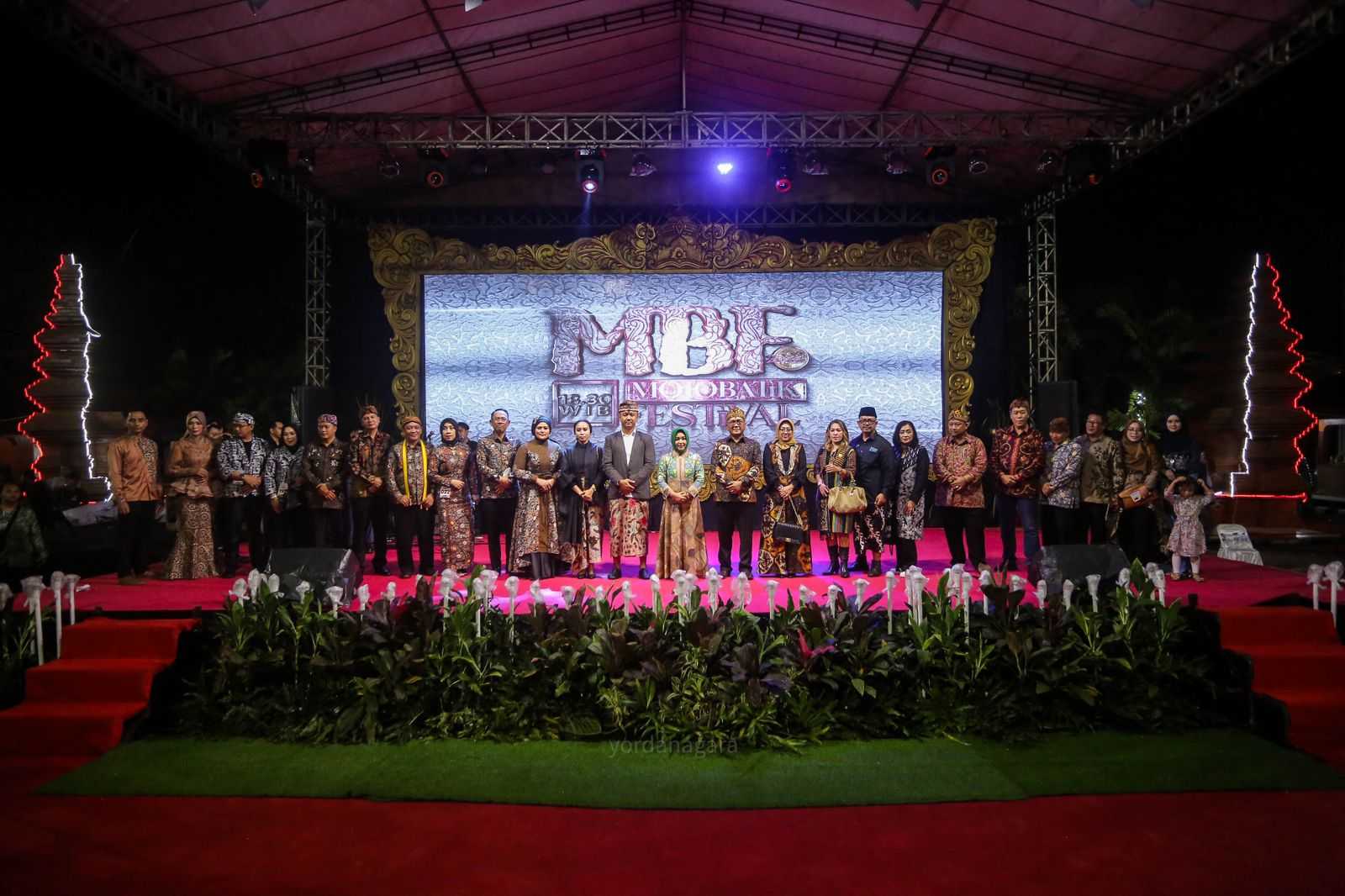 gambar utama