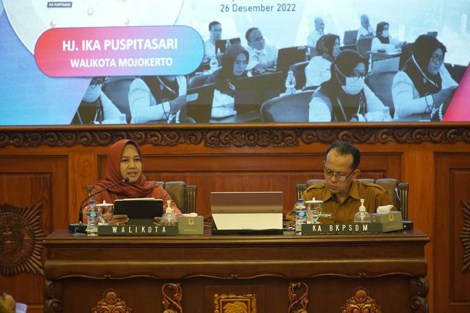 gambar utama