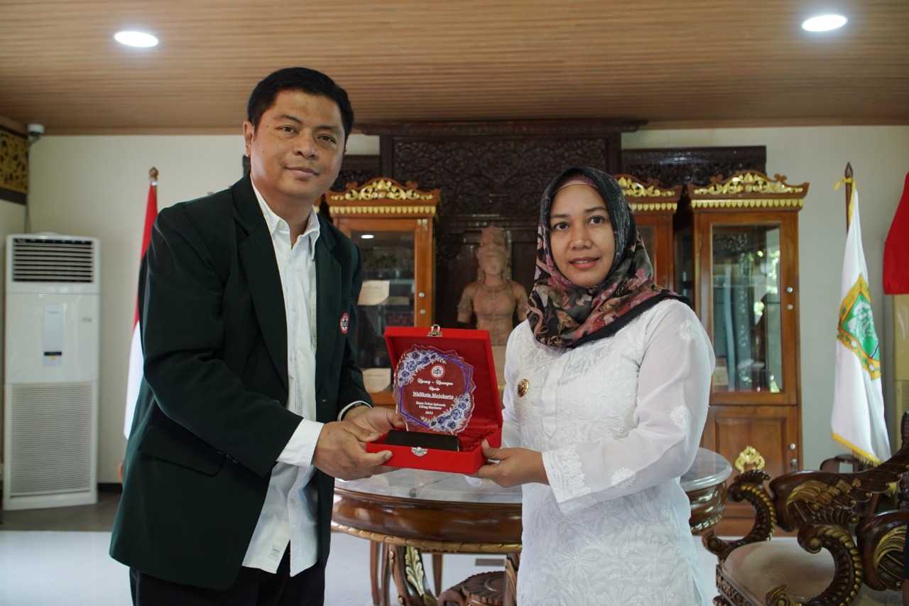 gambar utama