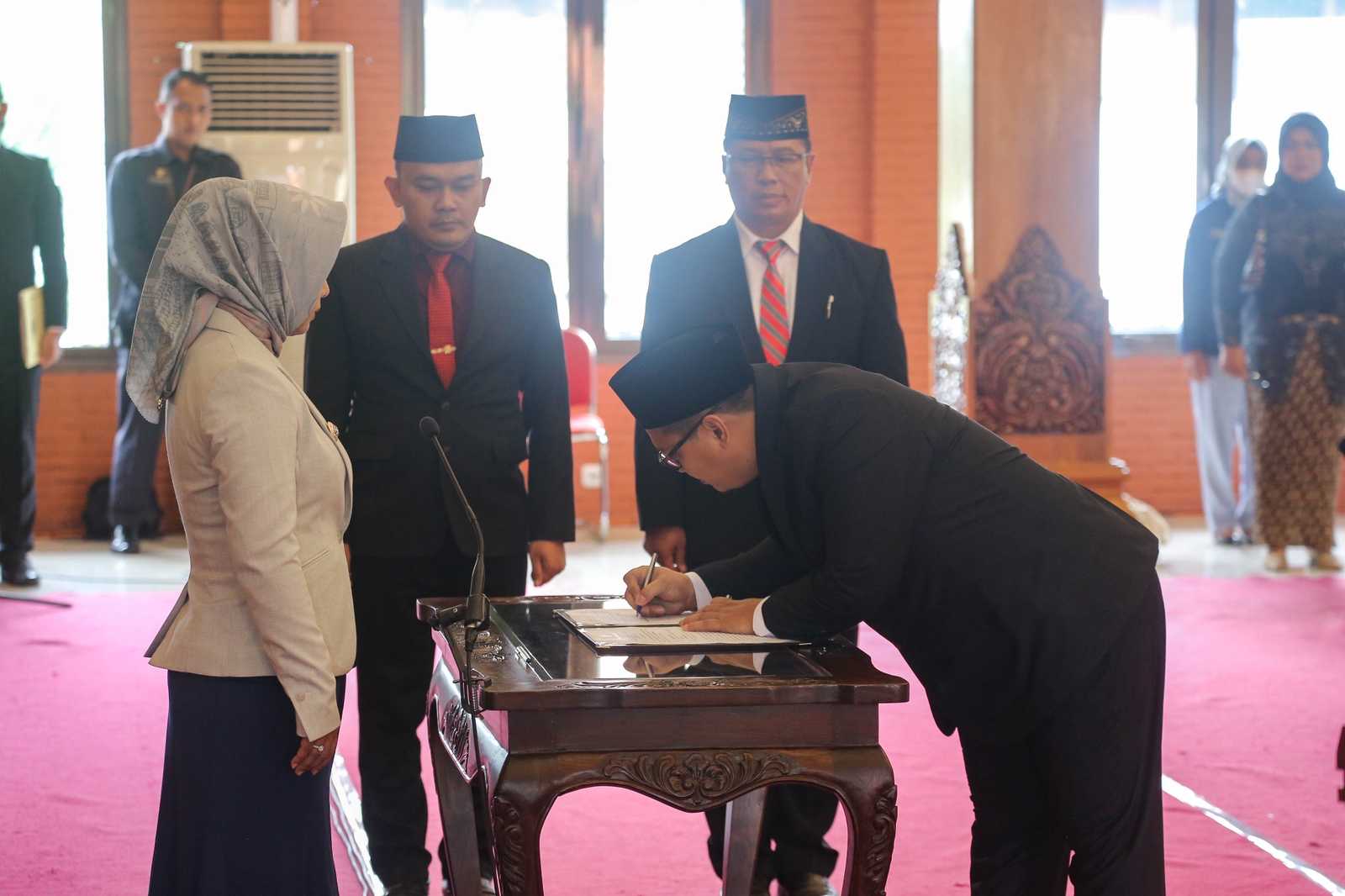 gambar utama