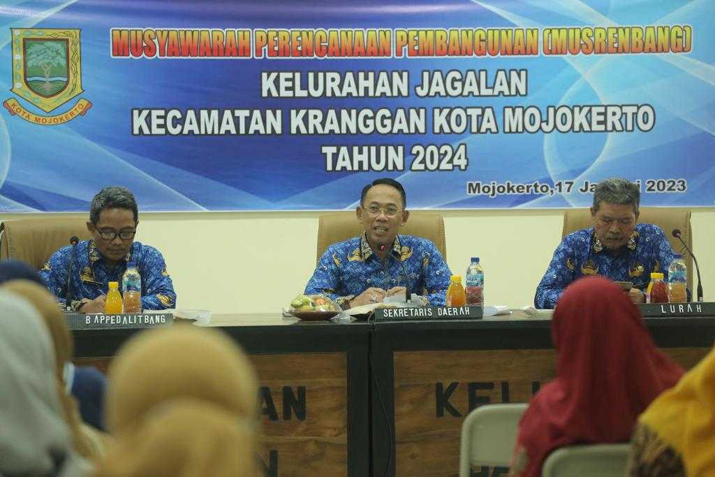 gambar utama