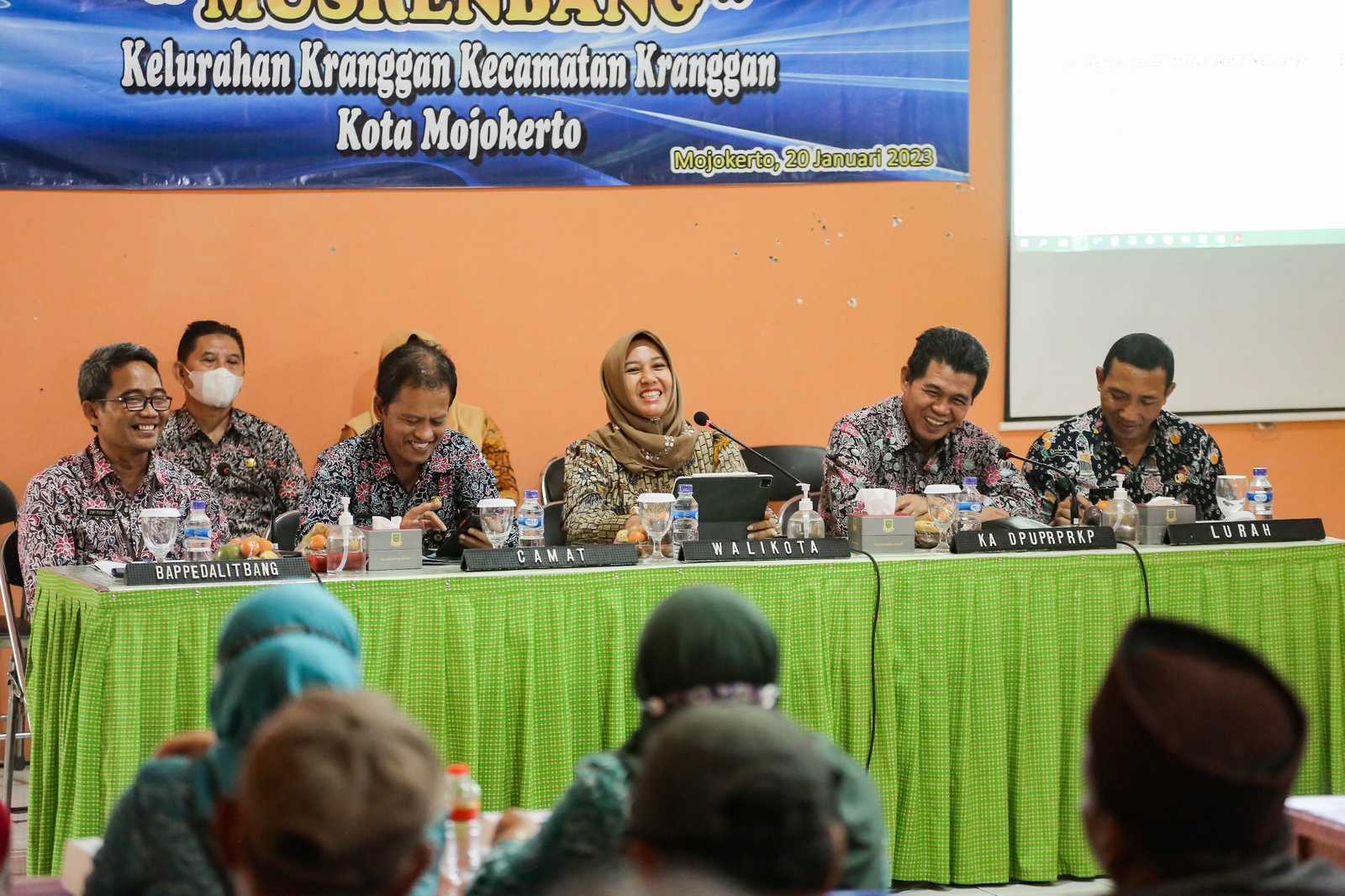 gambar utama