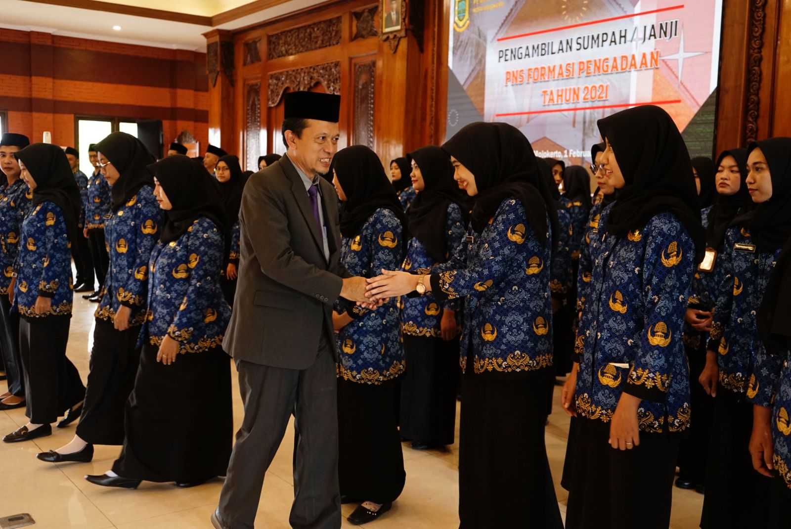gambar utama