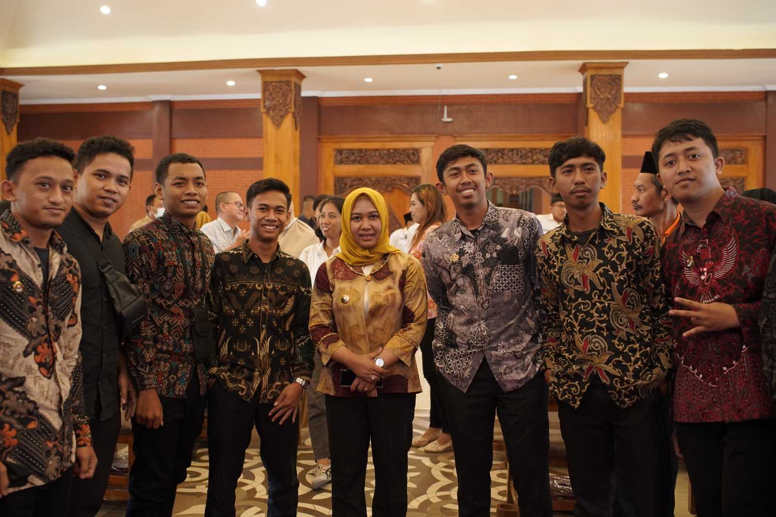 gambar utama