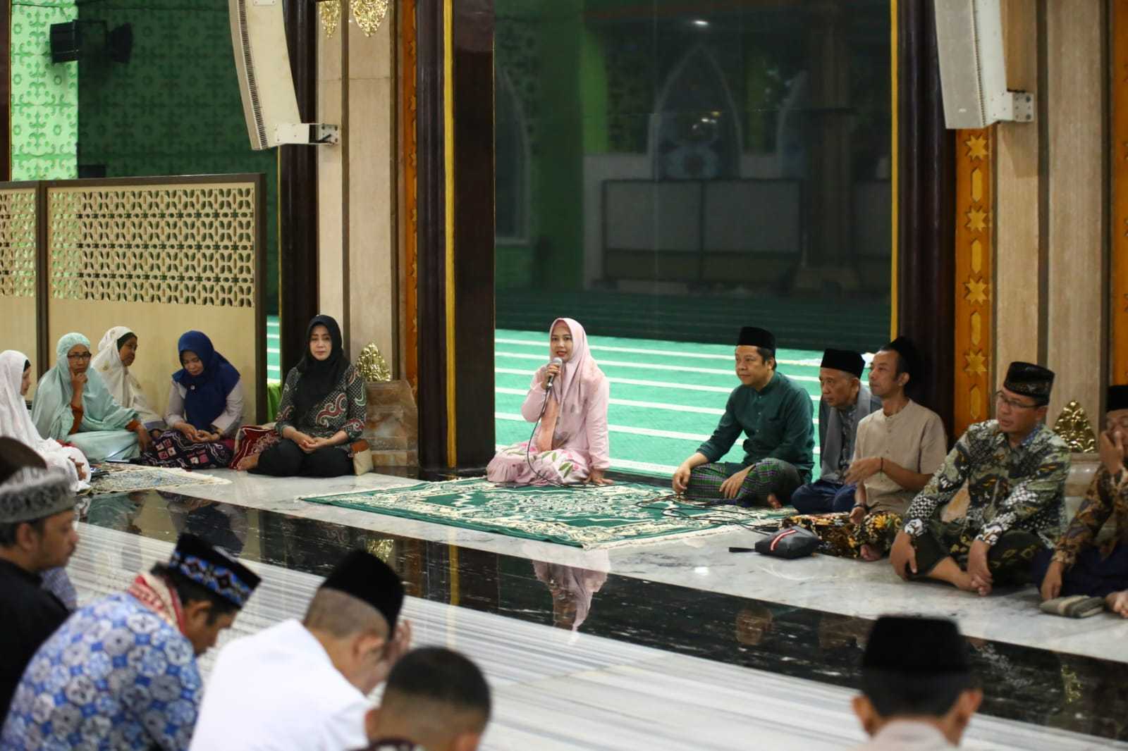 gambar utama