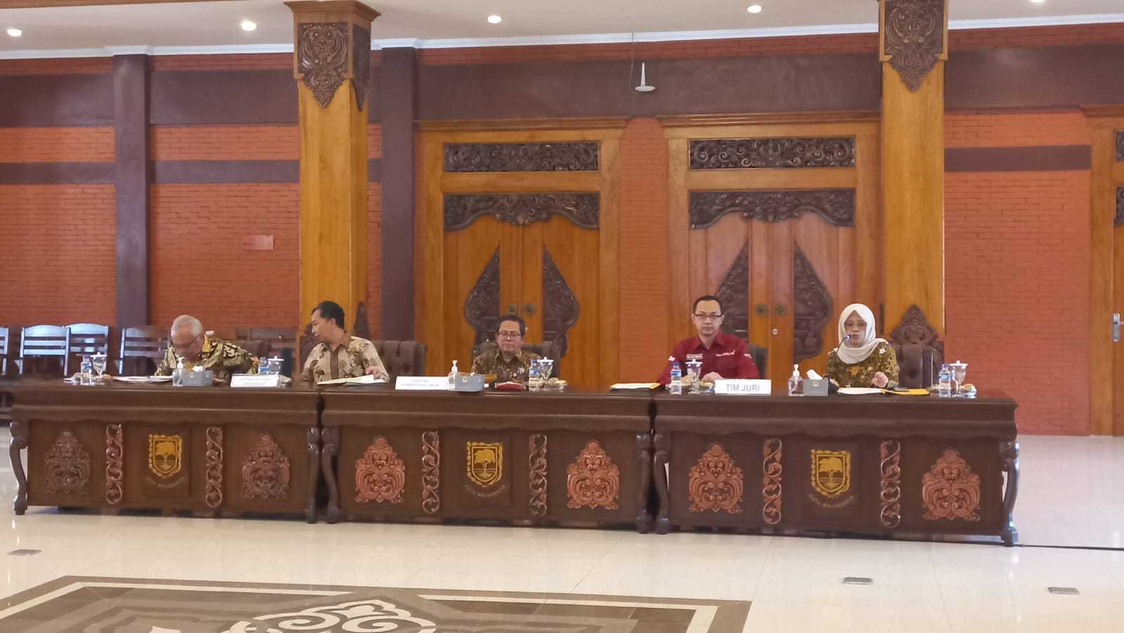 gambar utama