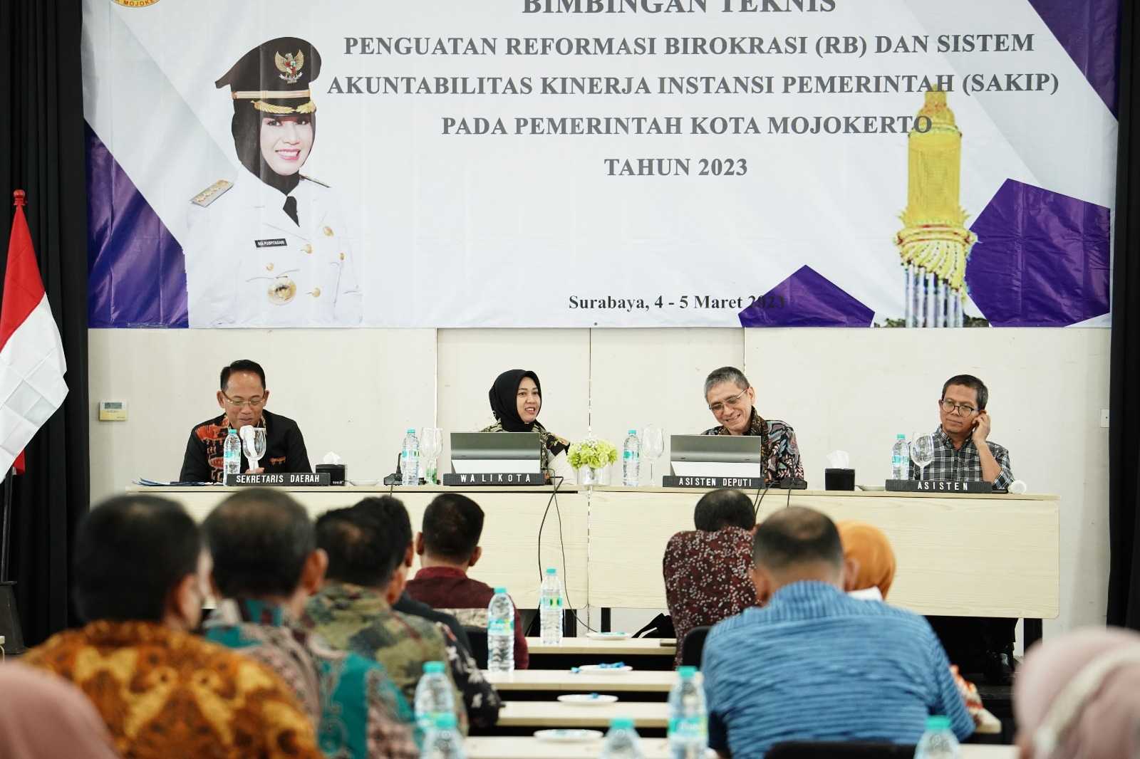 gambar utama