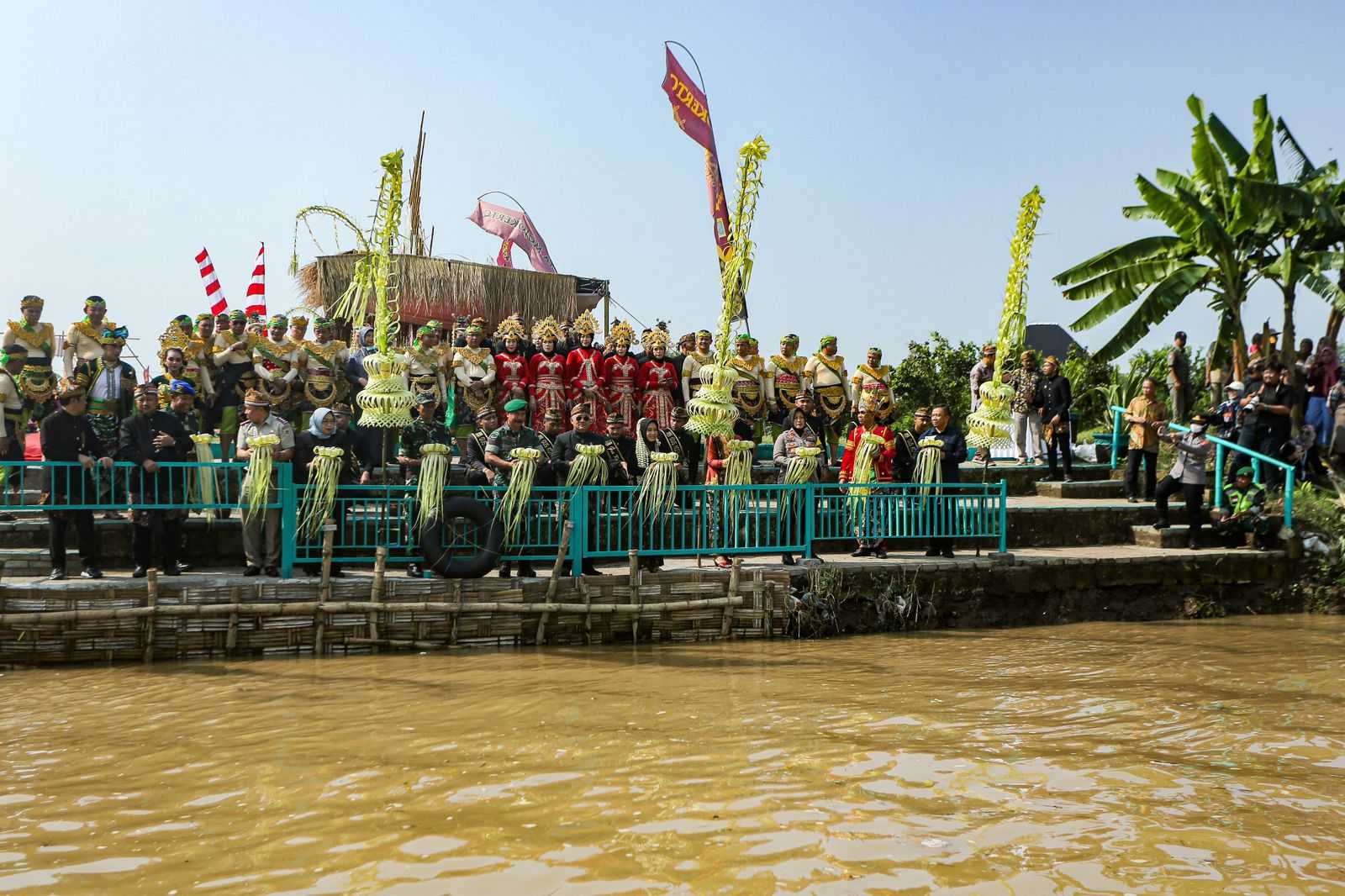 gambar utama