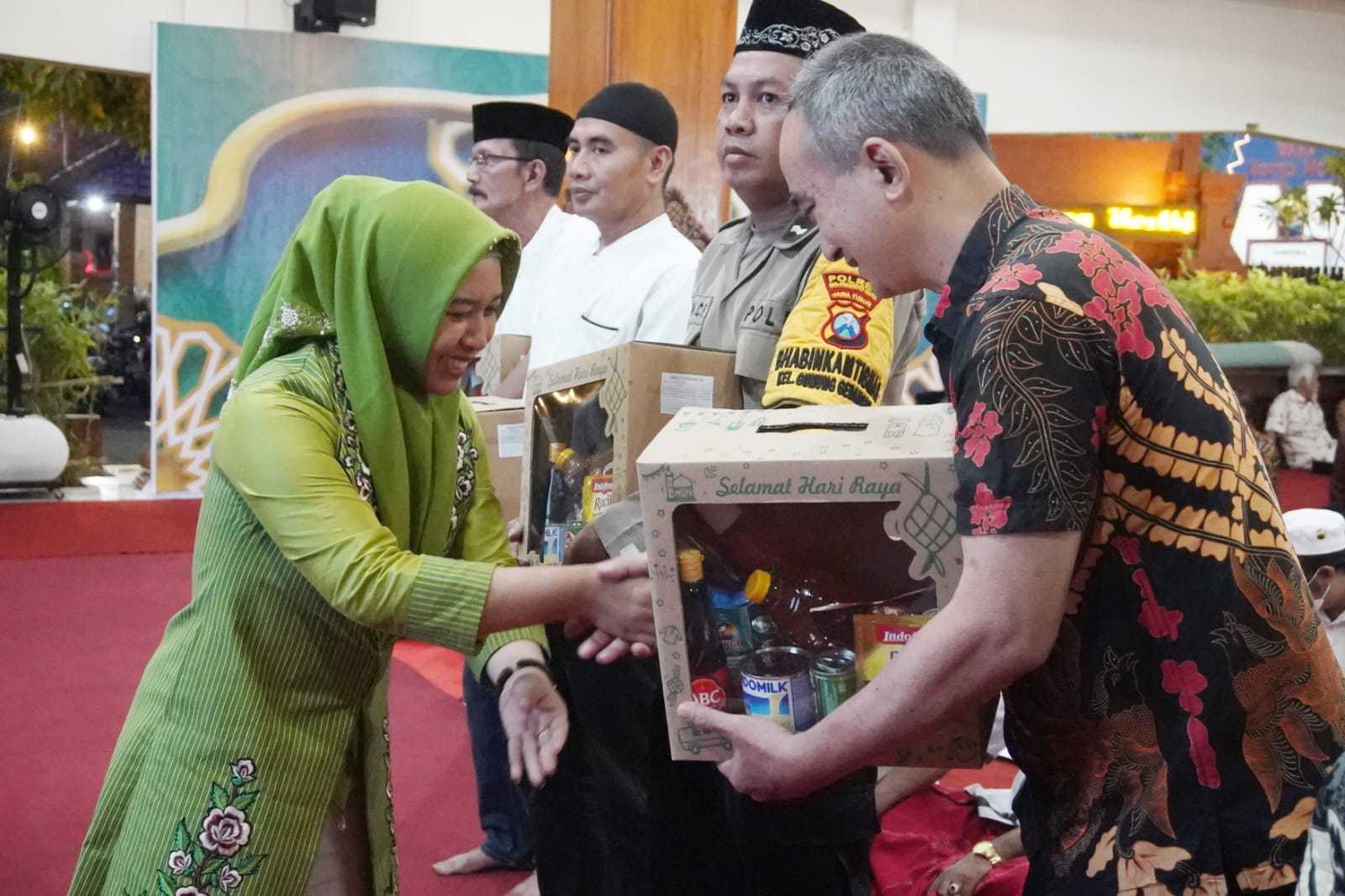 gambar utama