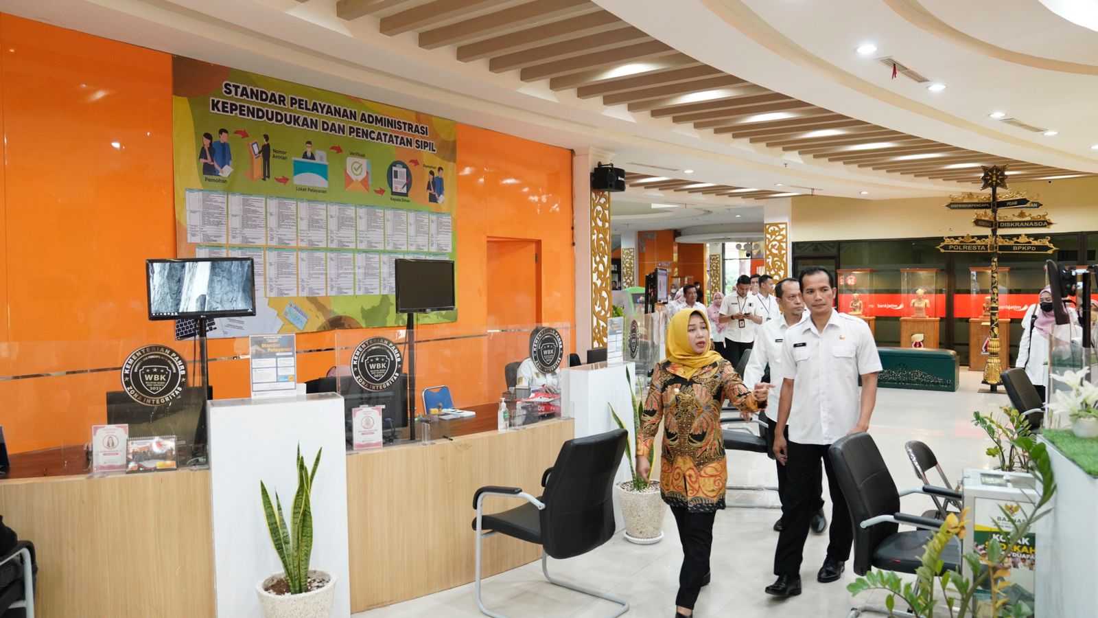 gambar utama