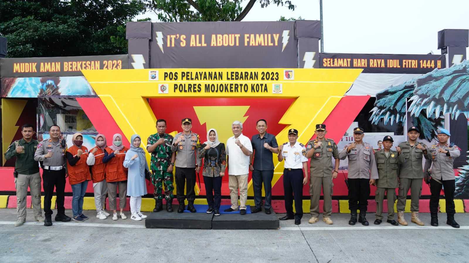 gambar utama