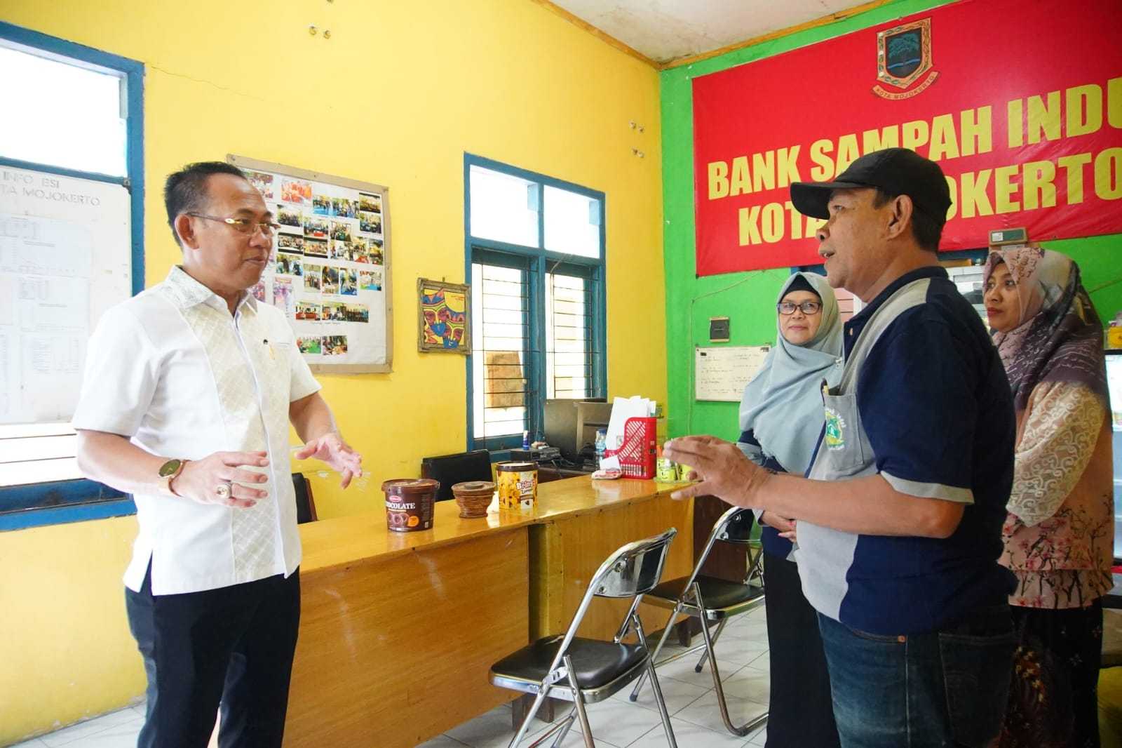 gambar utama