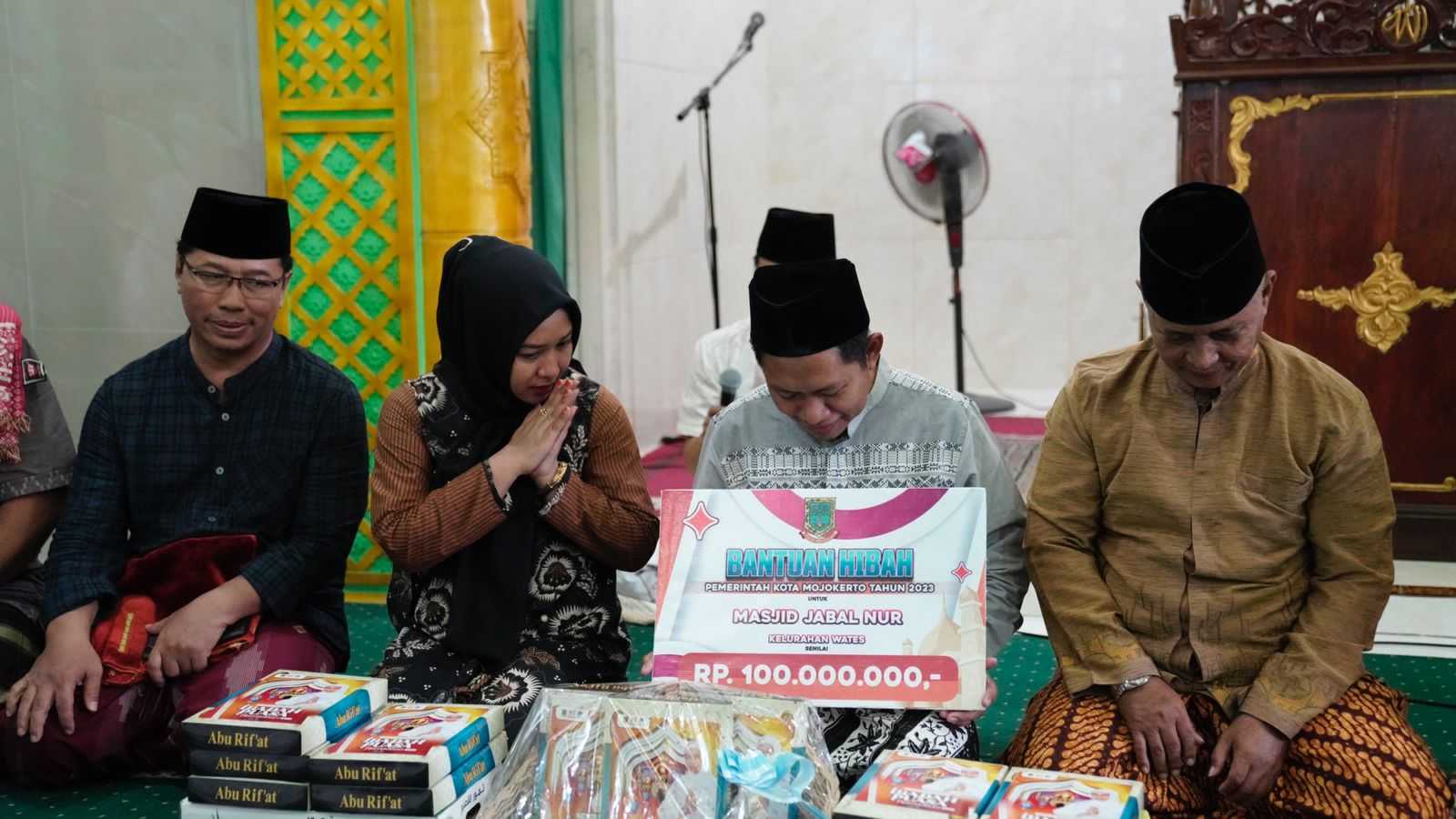 gambar utama