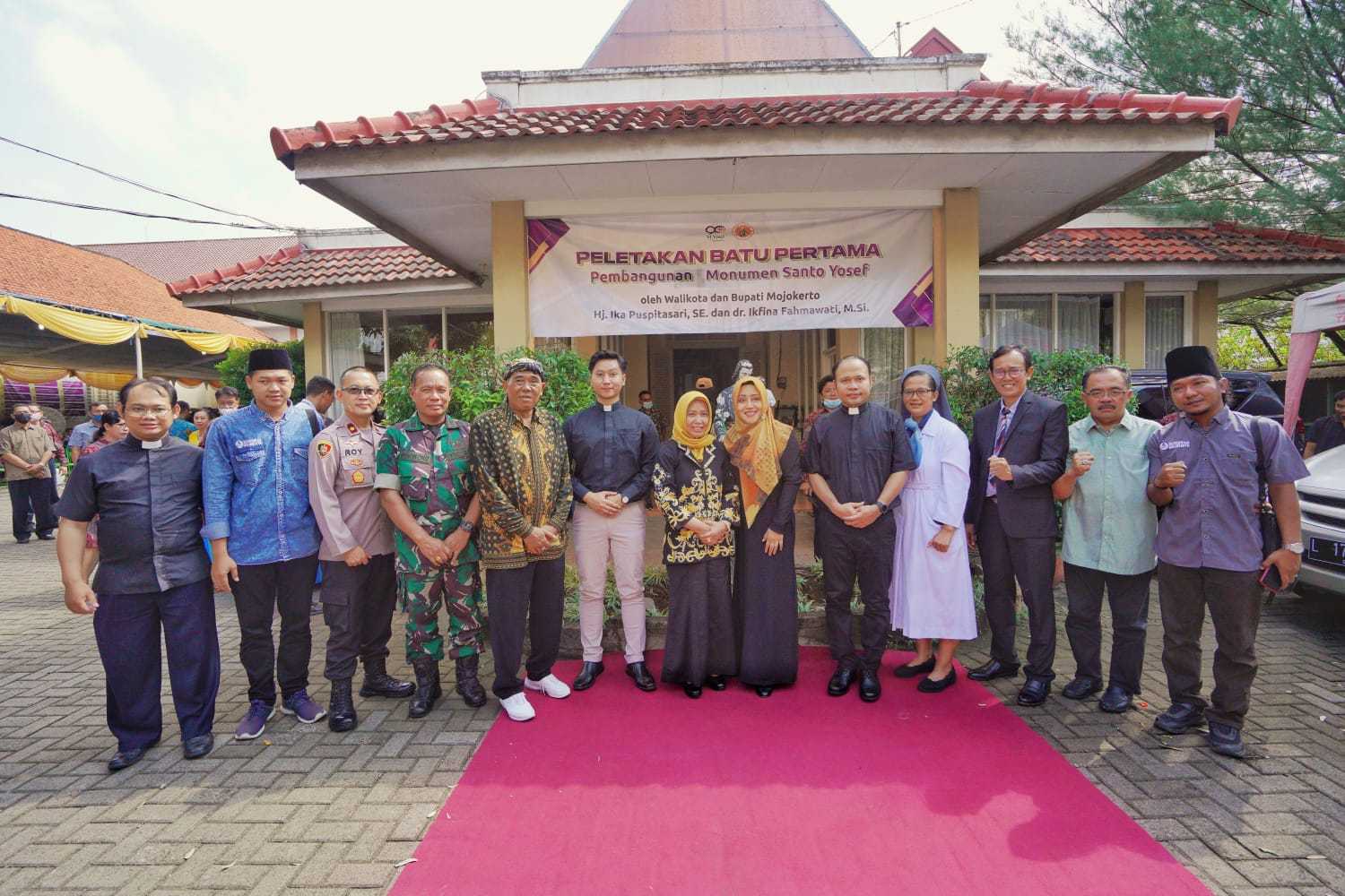 gambar utama